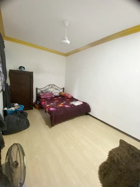 Apartment for Sale at Lily & Jasmine Apartment - Rex Yong - Bedroom - PropertyGuru.com.my
