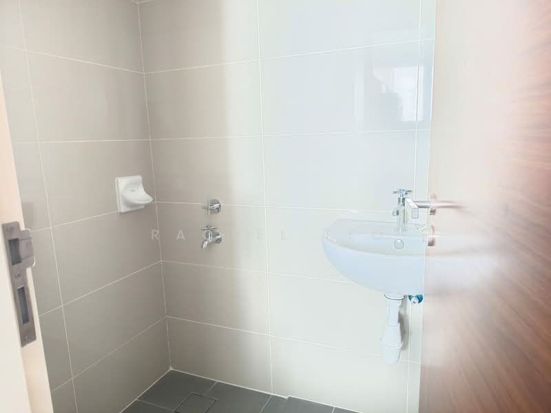 The Astaka @ 1 Bukit Senyum untuk Untuk Dijual - RM 3,500,000, Mac 2026 - Bathroom - PropertyGuru.com.my