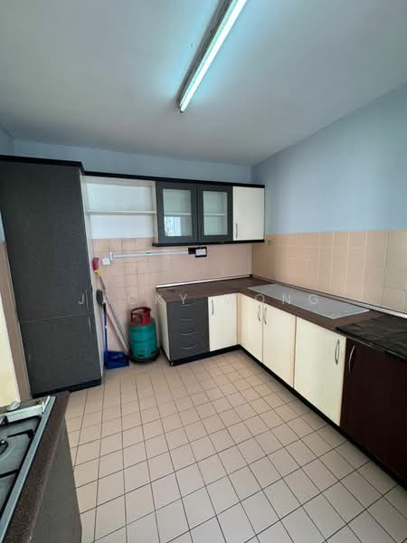 Condominium for Rent at Pantai Hillpark 5 - Jacky Wong - Kitchen - PropertyGuru.com.my
