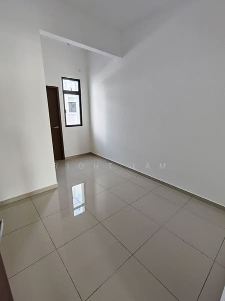 For Rent - Taman Seri Austin