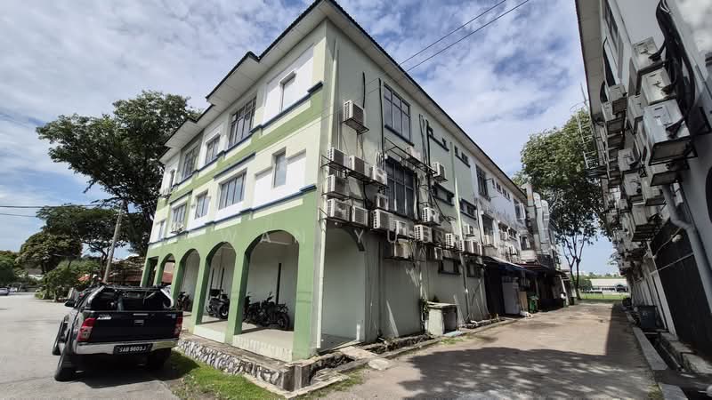 Shop for Rent in Kelana Jaya (Petaling Jaya) - Irwan Yusoff - Exterior - PropertyGuru.com.my