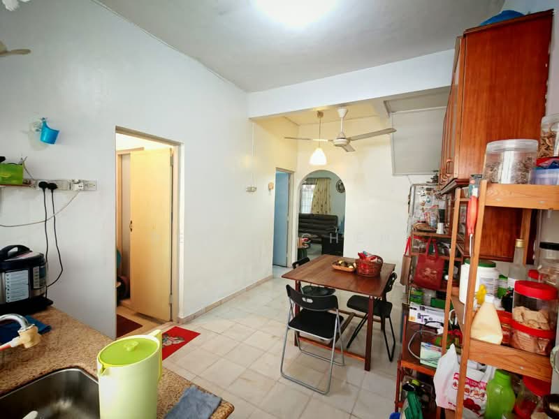 2-storey Terraced House for Sale in Taman Song Choon (Ipoh) - PENNY CHEN - Kitchen - PropertyGuru.com.my