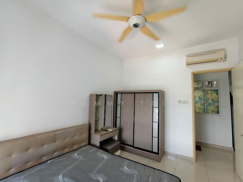 Skysuites @ Meldrum Hills untuk Untuk Disewa - RM 2,400 /bulan, Mac 2026 - Bedroom - PropertyGuru.com.my