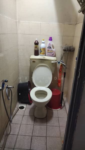 Desa Tasik Sungai Besi untuk Untuk Dijual - RM 230,000, Mac 2026 - Bathroom - PropertyGuru.com.my