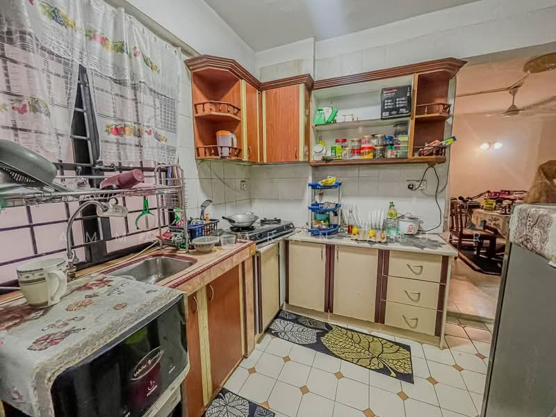 Condominium for Sale at Tiara Faber - Ammar Imran Anuar - Kitchen - PropertyGuru.com.my