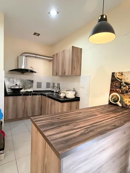 Townhouse for Sale in Batu Caves (Selangor) - Eugene Choo - Kitchen - PropertyGuru.com.my