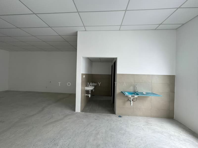 Shop for Rent in Austin Crest (Johor Bahru) - Tommy Tai - Interior - PropertyGuru.com.my