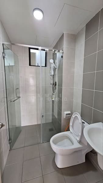 Condominium for Sale at Upper East @ Tiger Lane - Amie Chong - Bathroom - PropertyGuru.com.my
