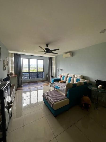 Kondominium untuk Dijual di Upper East @ Tiger Lane - Amie Chong - Living Room - PropertyGuru.com.my