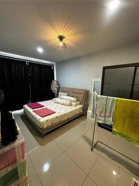 Kondominium untuk Dijual di Upper East @ Tiger Lane - Amie Chong - Bedroom - PropertyGuru.com.my