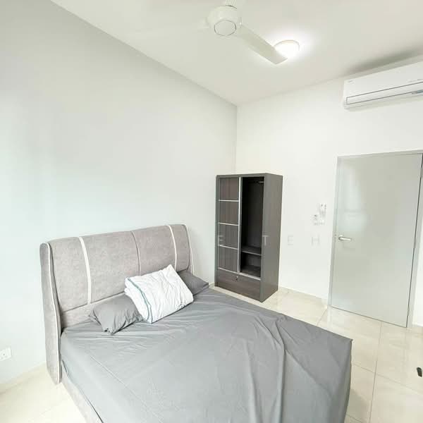 Lucerne Residences untuk Untuk Disewa - RM 2,500 /bulan, Mac 2026 - Bedroom - PropertyGuru.com.my