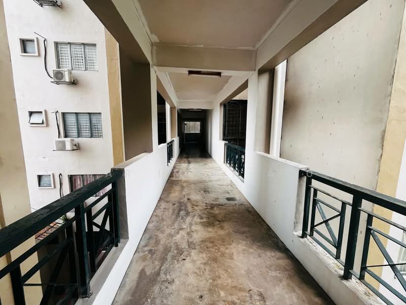 Emerald Hill Condominium untuk Untuk Dijual - RM 410,000, Mac 2026 - Corridor - PropertyGuru.com.my