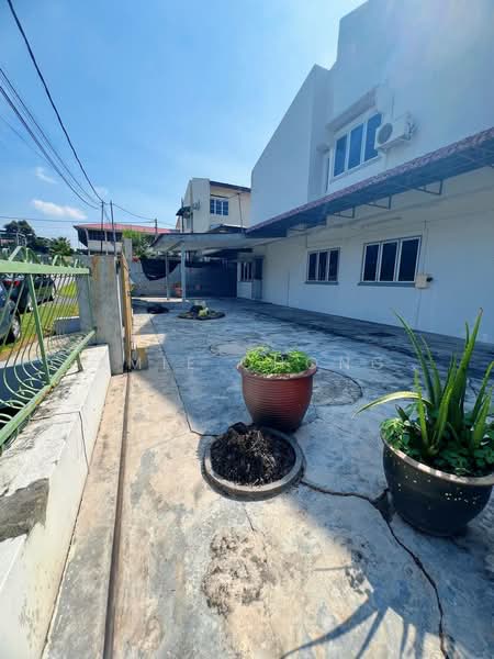 2-storey Terraced House for Sale in Batu Gajah (Perak) - Amie Chong - Exterior - PropertyGuru.com.my