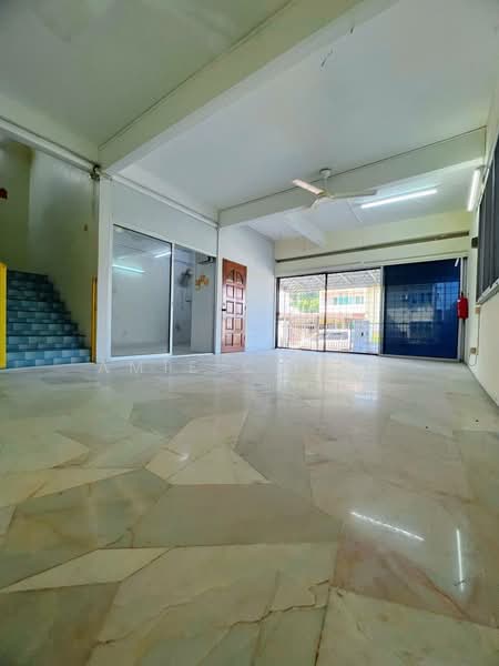 2-storey Terraced House for Sale in Batu Gajah (Perak) - Amie Chong - Living Room - PropertyGuru.com.my