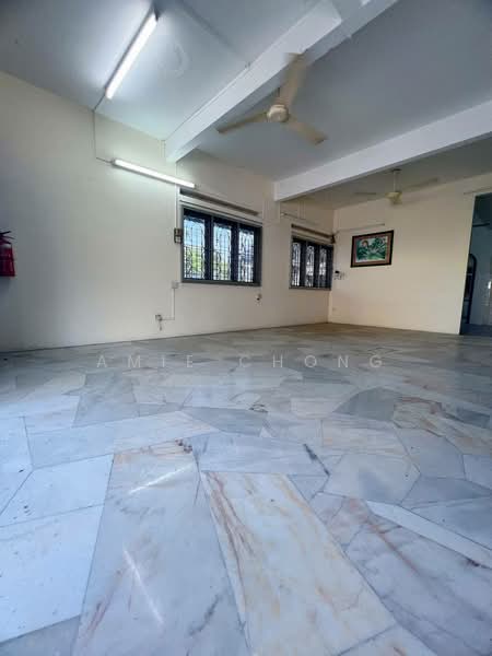 2-storey Terraced House for Sale in Batu Gajah (Perak) - Amie Chong - Living Room - PropertyGuru.com.my