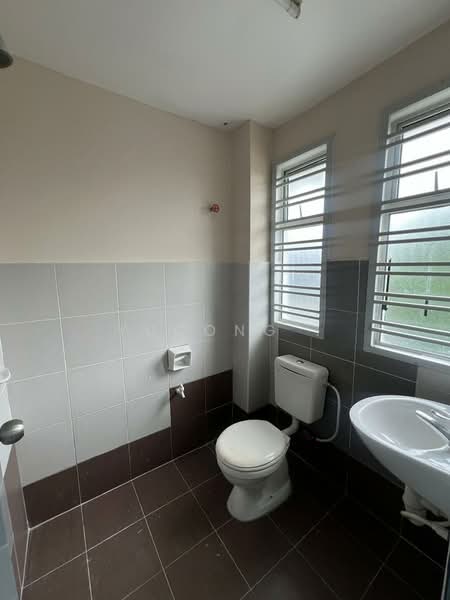 Rumah Teres 2 Tingkat untuk Dijual di Nusantara Prima (Gelang Patah) - Yucong . - Bathroom - PropertyGuru.com.my