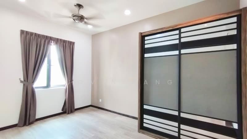 Condominium for Sale at Iconic Skies - Jovin Pang - Bedroom - PropertyGuru.com.my
