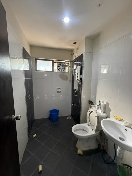 2-storey Terraced House for Sale in Bandar Dato Onn (Tebrau) - SASER TAN. - Bathroom - PropertyGuru.com.my