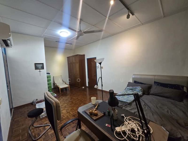 2-storey Terraced House for Sale in Perling (Skudai) - Jacob Chua - Bedroom - PropertyGuru.com.my