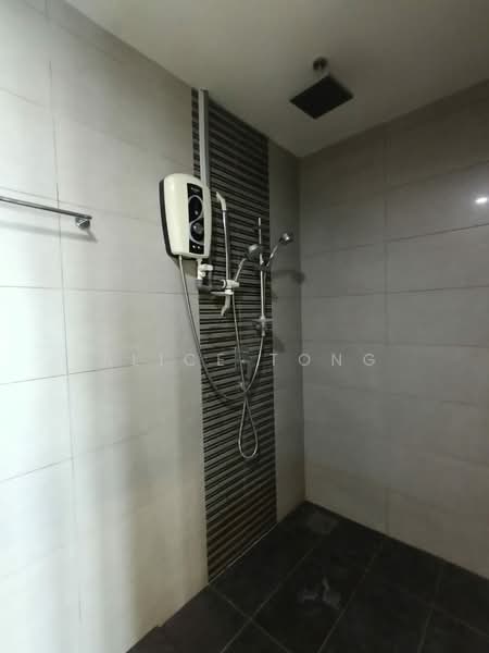 The Loft @ ZetaPark untuk Untuk Disewa - RM 1,550 /bulan, Mac 2026 - Bathroom - PropertyGuru.com.my