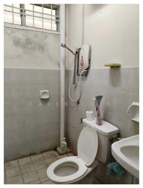 Apartment for Rent at Lake View Suites - Caren Chin - Bathroom - PropertyGuru.com.my