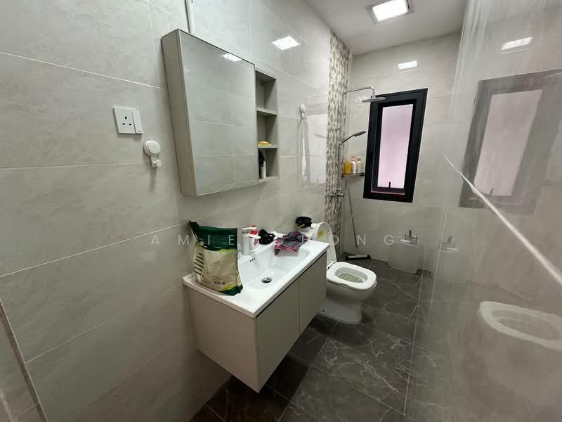 Bungalow for Sale in Taman Chateau (Ipoh) - Amie Chong - Bathroom - PropertyGuru.com.my