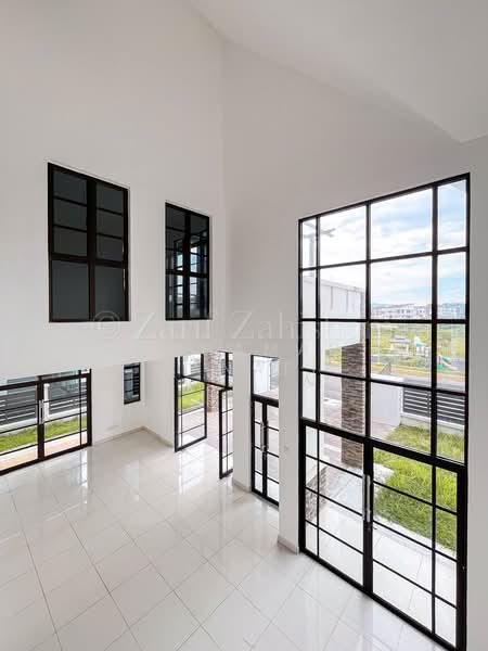 Seksyen 3 untuk Untuk Dijual - RM 1,400,000, Mac 2026 - Living Room - PropertyGuru.com.my