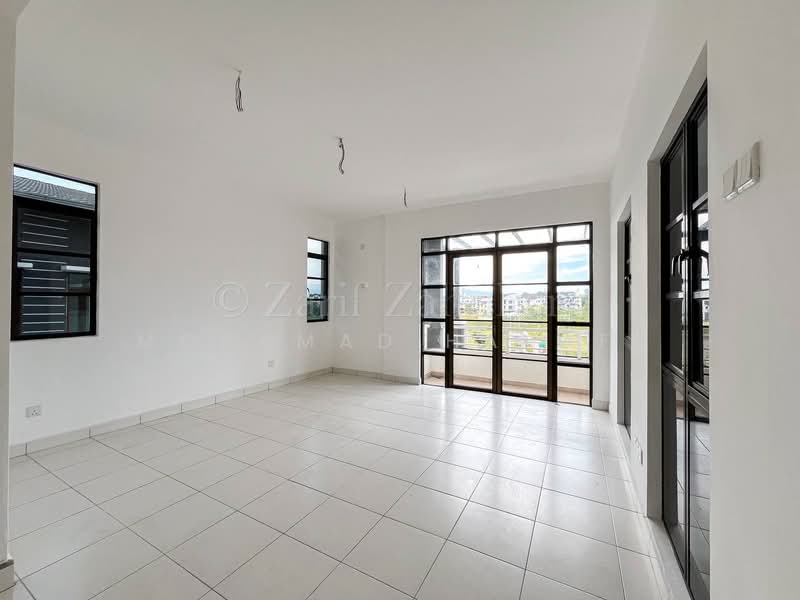 Seksyen 3 untuk Untuk Dijual - RM 1,400,000, Mac 2026 - Living Room - PropertyGuru.com.my