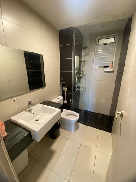 Servis Apartment untuk Dijual di Tropez Residences - Winson Tan - Bathroom - PropertyGuru.com.my
