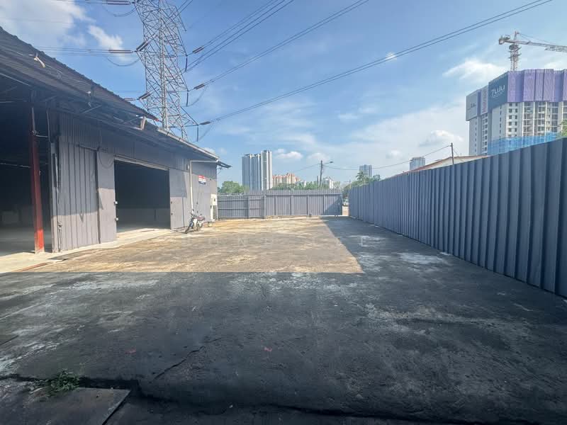Warehouse for Rent in Kampung Baru Sungai Buloh (Sungai Buloh) - Bond Lee - PropertyGuru.com.my