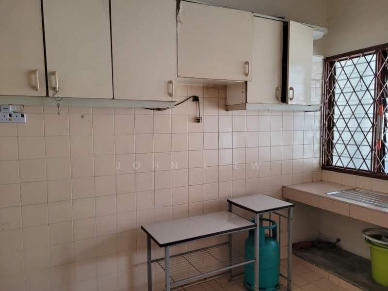 2-storey Terraced House for Sale in SS19 (Subang Jaya) - John Liew - Kitchen - PropertyGuru.com.my
