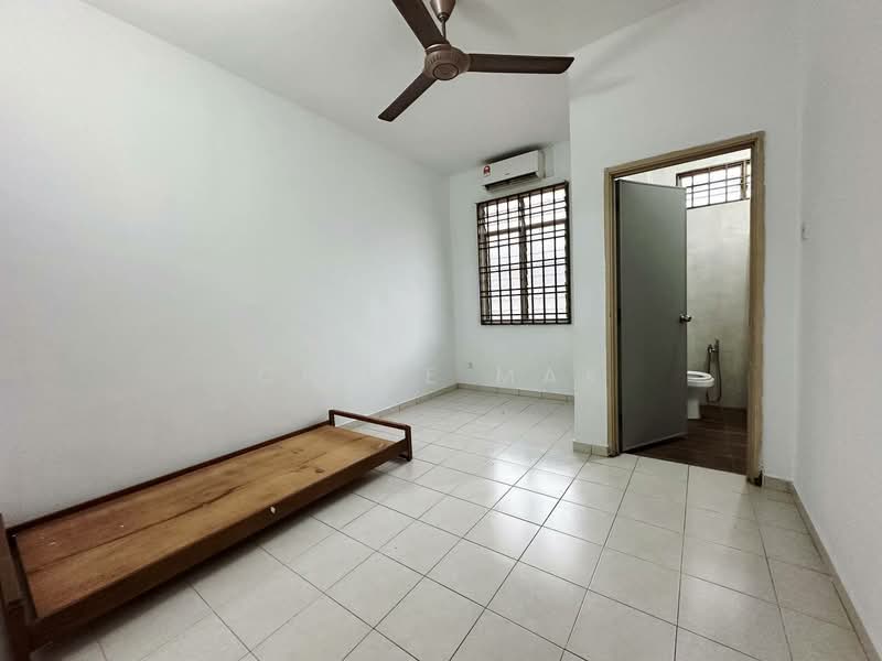 2-storey Terraced House for Rent in Kangkar Pulai (Skudai) - Chloe Mak - Bedroom - PropertyGuru.com.my
