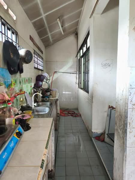 1-storey Terraced House for Sale in Taman Perling (Perling) - Yvonne Lim - Kitchen - PropertyGuru.com.my