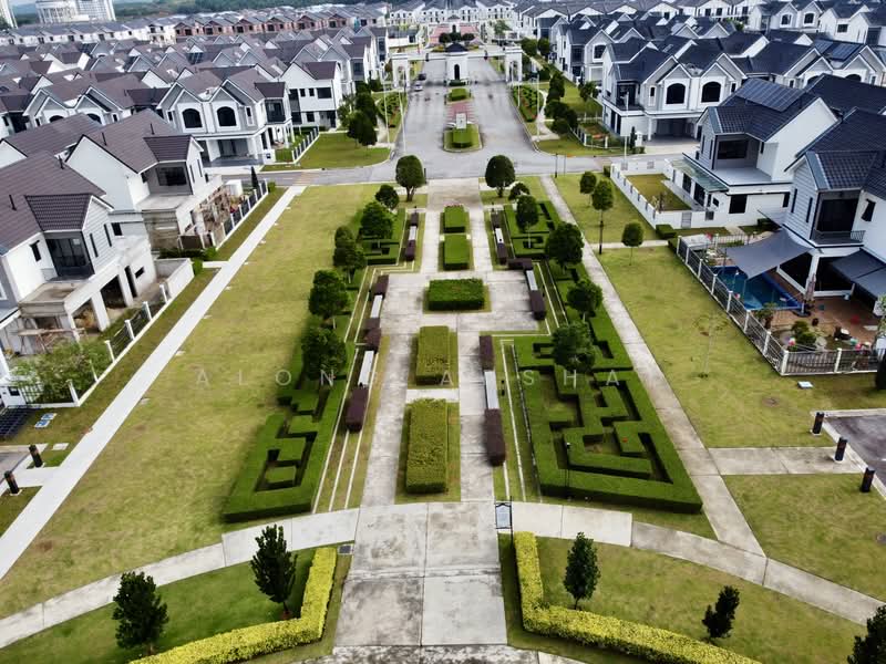 Eco Spring untuk Untuk Dijual - RM 1,400,000, Apr 2026 - Entrance Garden - PropertyGuru.com.my