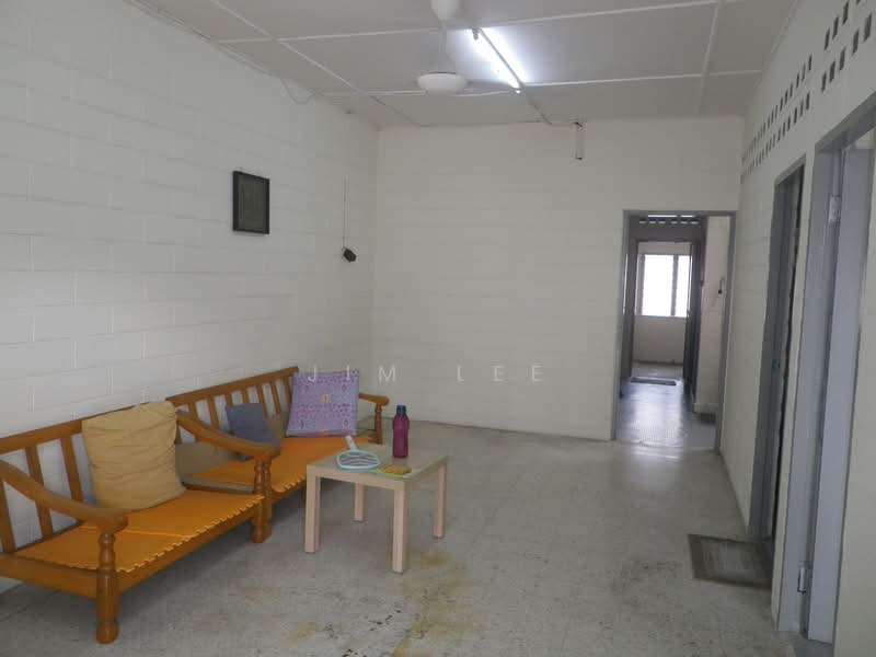 1-storey Terraced House for Sale in Kepong Baru (Kepong) - Jim Lee - Living Room - PropertyGuru.com.my
