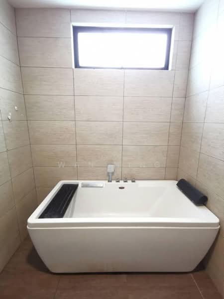Service Residence for Rent at Molek Regency - Wan Ning - Bathroom - PropertyGuru.com.my