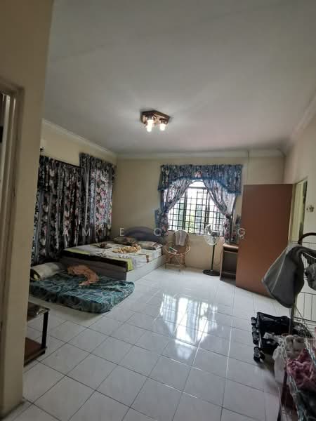 Menglembu Double Storey Intermediate Corner House Partial Furnished For Sale untuk Untuk Dijual - RM 380,000, Mac 2026 - Bedroom - PropertyGuru.com.my