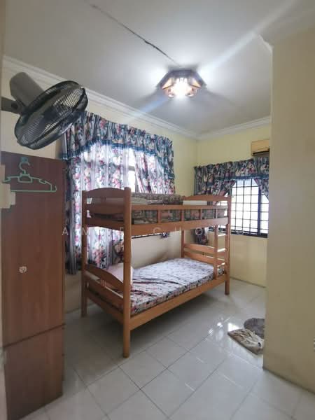 Menglembu Double Storey Intermediate Corner House Partial Furnished For Sale untuk Untuk Dijual - RM 380,000, Mac 2026 - Bedroom - PropertyGuru.com.my