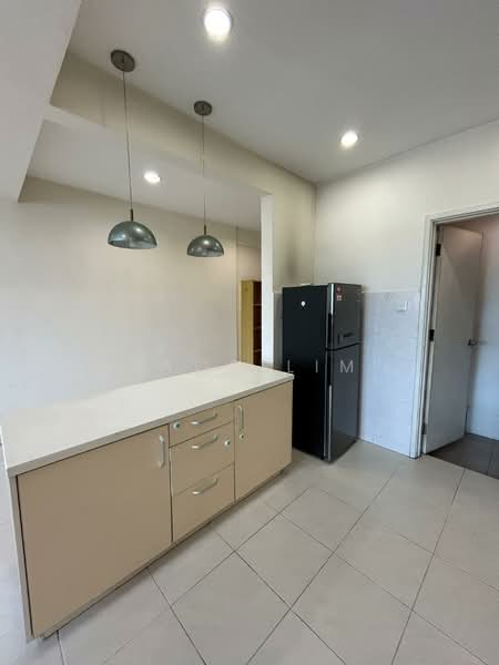 Casa Indah 2 untuk Untuk Disewa - RM 2,500 /bulan, Mac 2026 - Kitchen - PropertyGuru.com.my