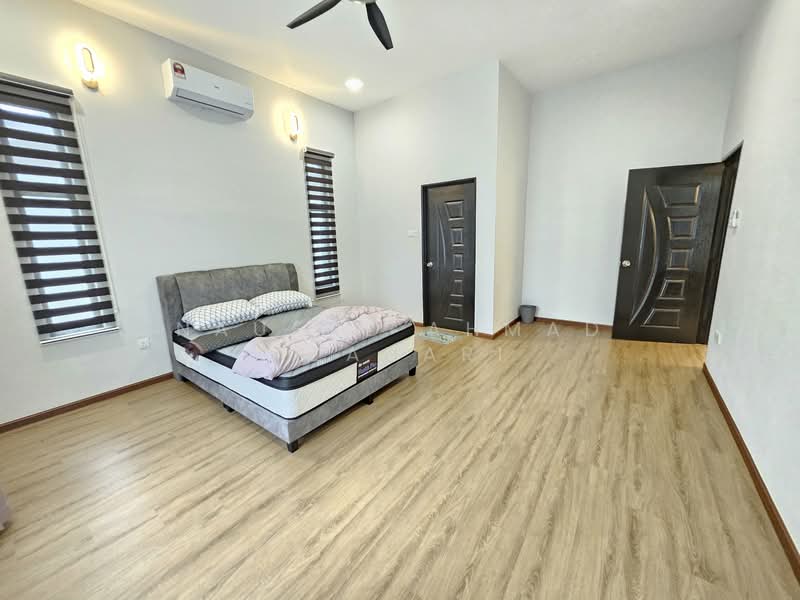 Bungalow for Sale in Lavender Heights (Senawang) - Naufal Ahmad Azahari - Bedroom - PropertyGuru.com.my
