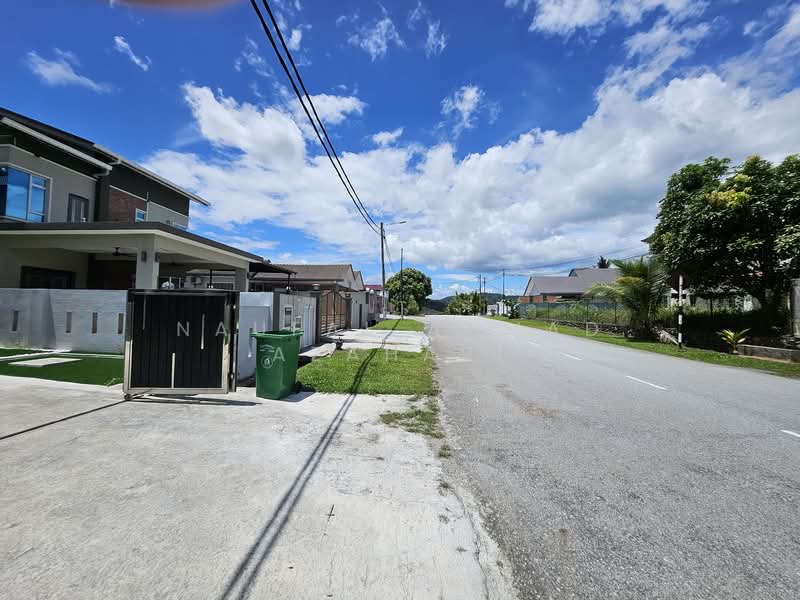 Bungalow for Sale in Lavender Heights (Senawang) - Naufal Ahmad Azahari - Exterior view front right  - PropertyGuru.com.my