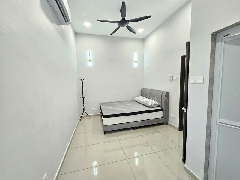 Bungalow for Sale in Lavender Heights (Senawang) - Naufal Ahmad Azahari - Second bedroom - PropertyGuru.com.my