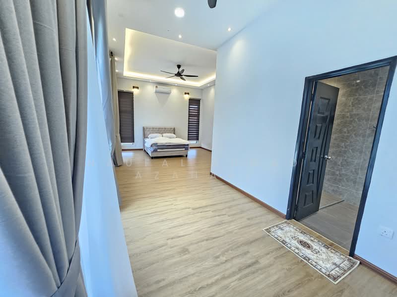 Bungalow for Sale in Lavender Heights (Senawang) - Naufal Ahmad Azahari - Third bedroom (Master bedroom) - PropertyGuru.com.my