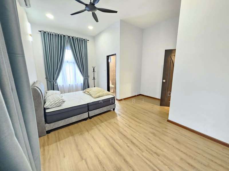Bungalow for Sale in Lavender Heights (Senawang) - Naufal Ahmad Azahari - Fifth bedroom - PropertyGuru.com.my