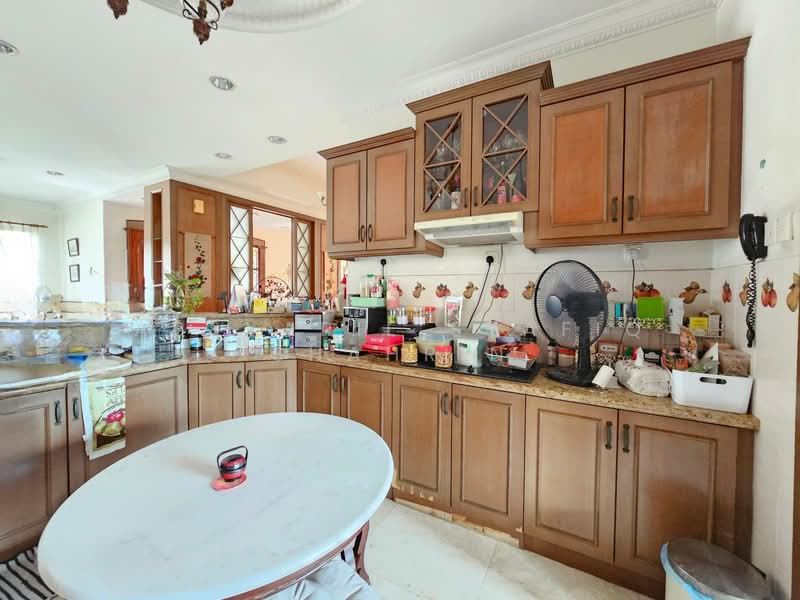 Bungalow for Sale in Glenmarie (Selangor) - Absyarie Syafiq Shahrin - Kitchen - PropertyGuru.com.my