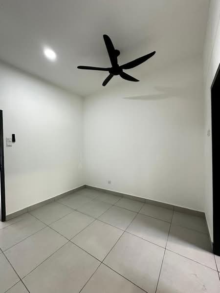 Taman Idaman Mutiara untuk Untuk Disewa - RM 2,200 /bulan, Mac 2026 - Interior - PropertyGuru.com.my