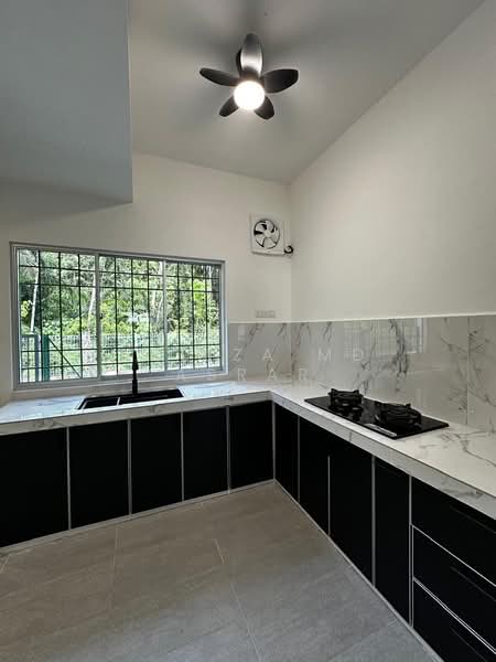 Taman Idaman Mutiara untuk Untuk Disewa - RM 2,200 /bulan, Mac 2026 - Kitchen - PropertyGuru.com.my
