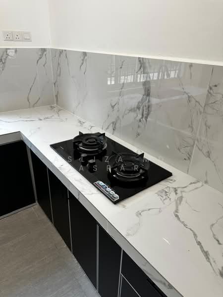 Taman Idaman Mutiara untuk Untuk Disewa - RM 2,200 /bulan, Mac 2026 - Kitchen - PropertyGuru.com.my