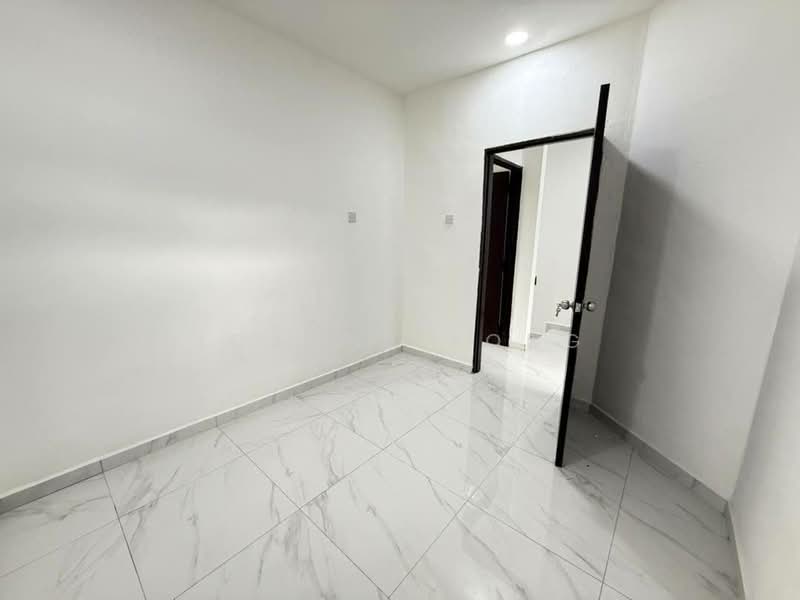 Double Storey Terrace House @ 334 Jalan Cermai 12, Taman Mesra, Saleng, Kulai Johor untuk Untuk Dijual - RM 450,000, Mac 2026 - Interior - PropertyGuru.com.my