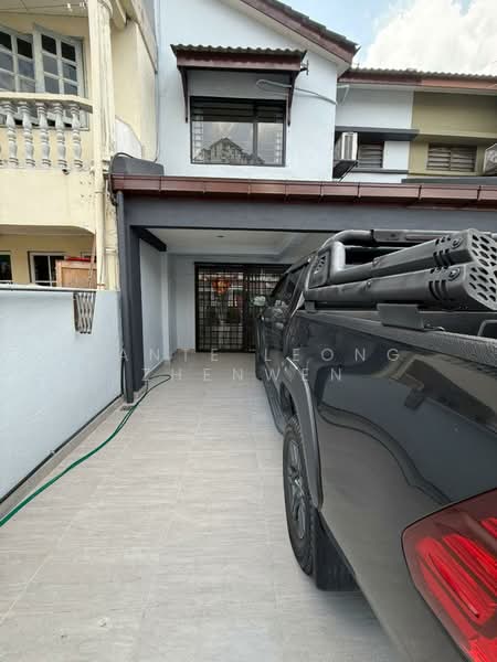 Taman Sri Subang untuk Untuk Disewa - RM 2,500 /bulan, Mac 2026 - Exterior - PropertyGuru.com.my